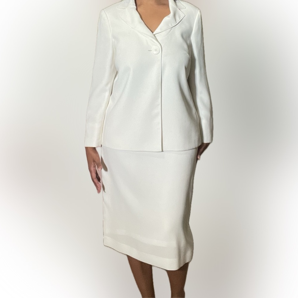 Le Suit Essentials Ivory Skirt Set Sz 10